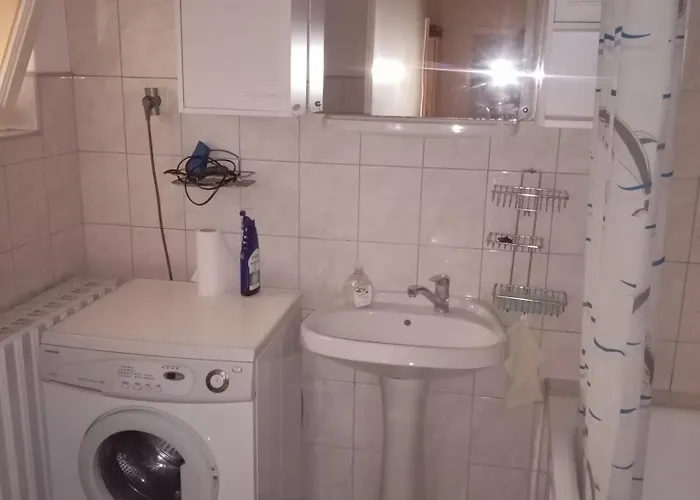 Csaladi Vendeghaz Apartment Erlau