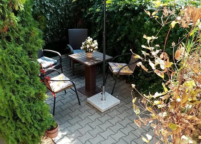 Csaladi Vendeghaz Apartment