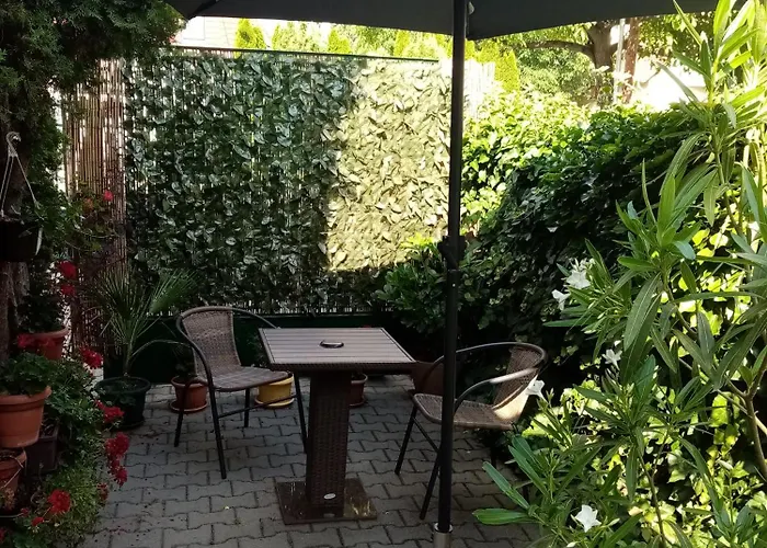 Apartment Csaladi Vendeghaz *