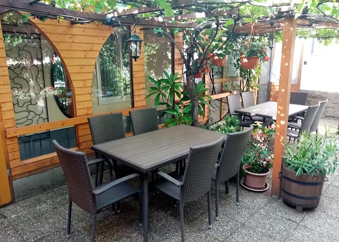 Csaladi Vendeghaz Apartment