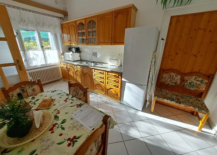 Apartment Csaladi Vendeghaz Erlau